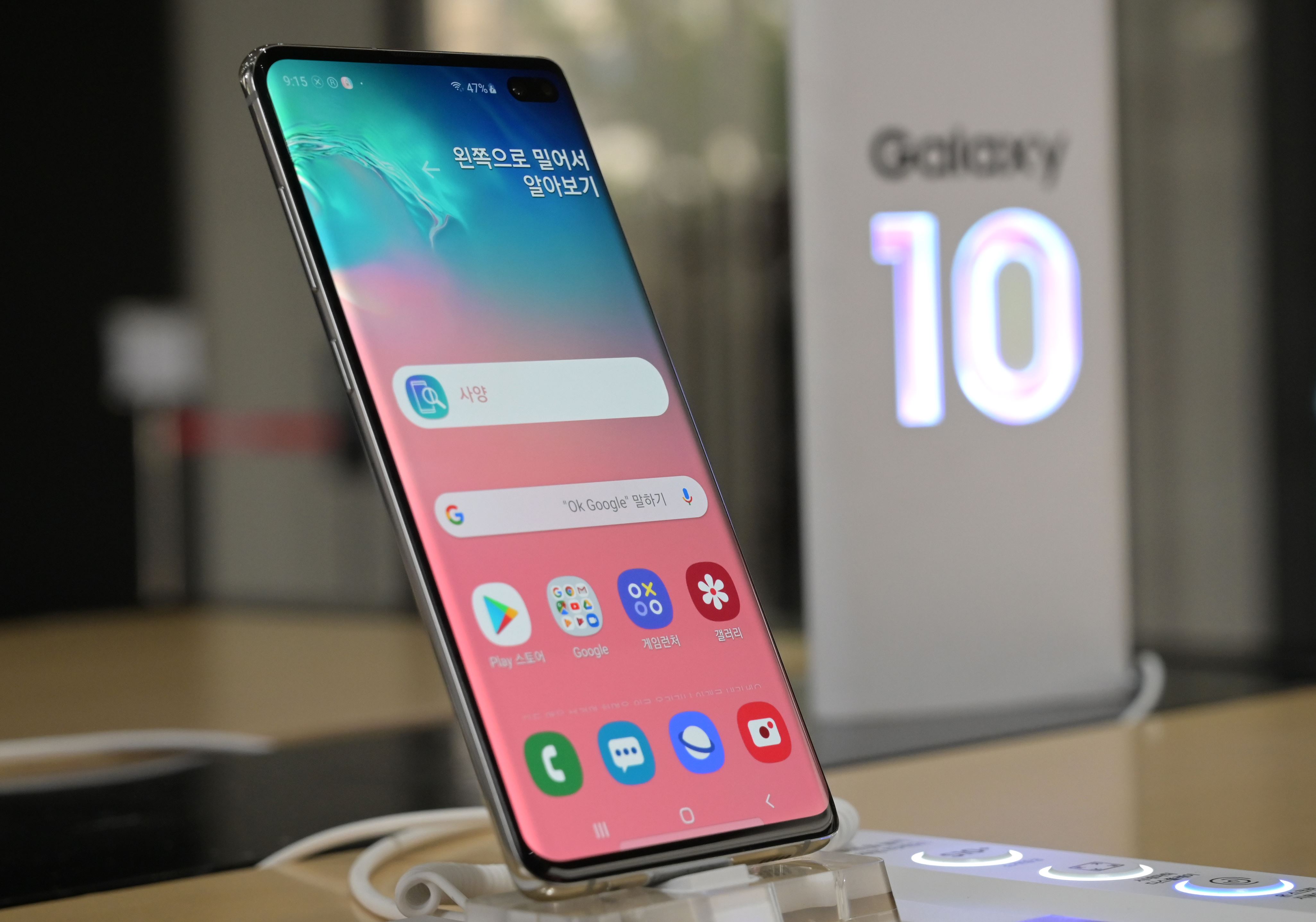 How To Make Money Online - galaxy s10 helps samsung overtake apple india!    s premium segment