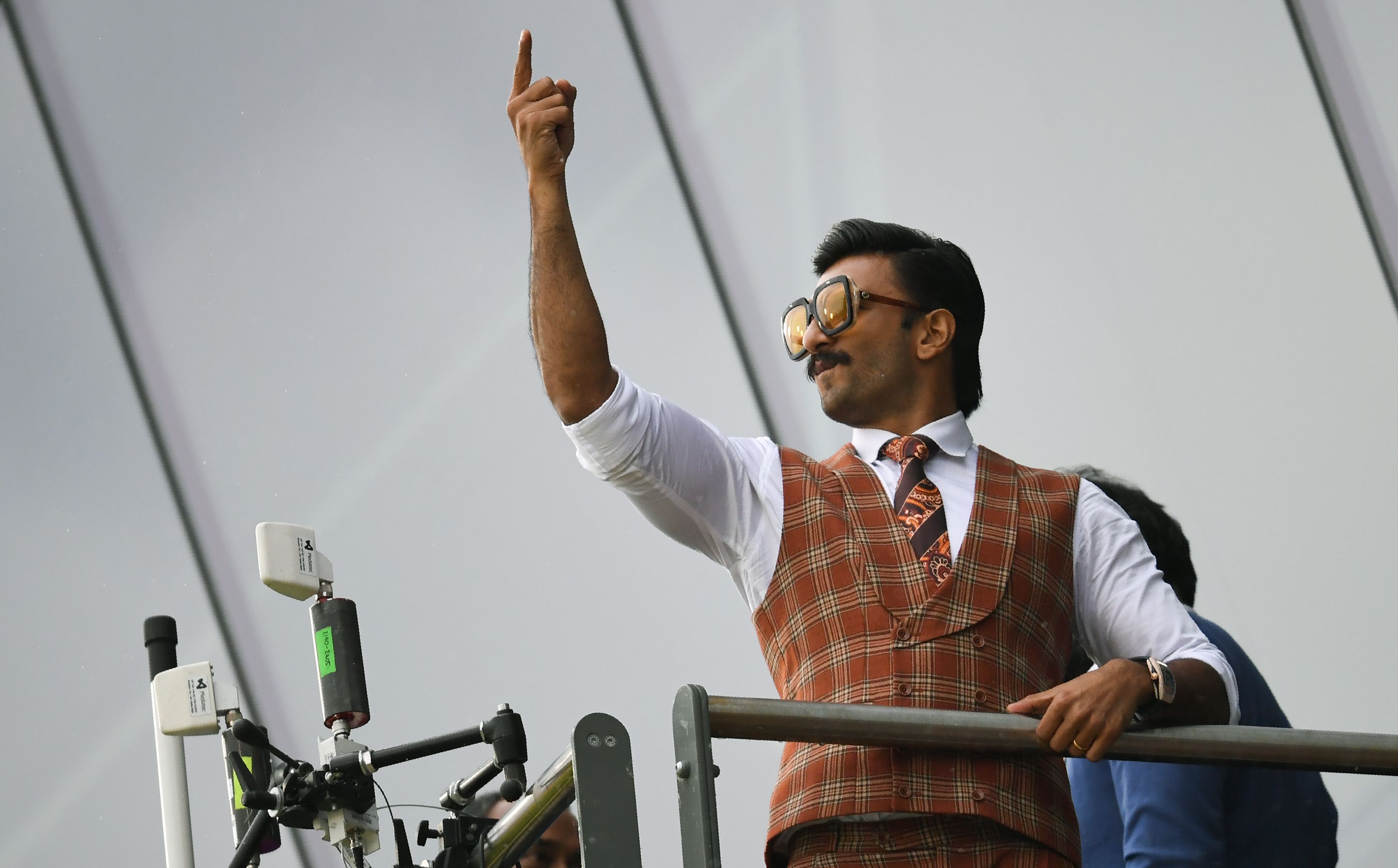 Ranveer Singh Inspires Meme Fest After Ind Vs Pak World Cup Match