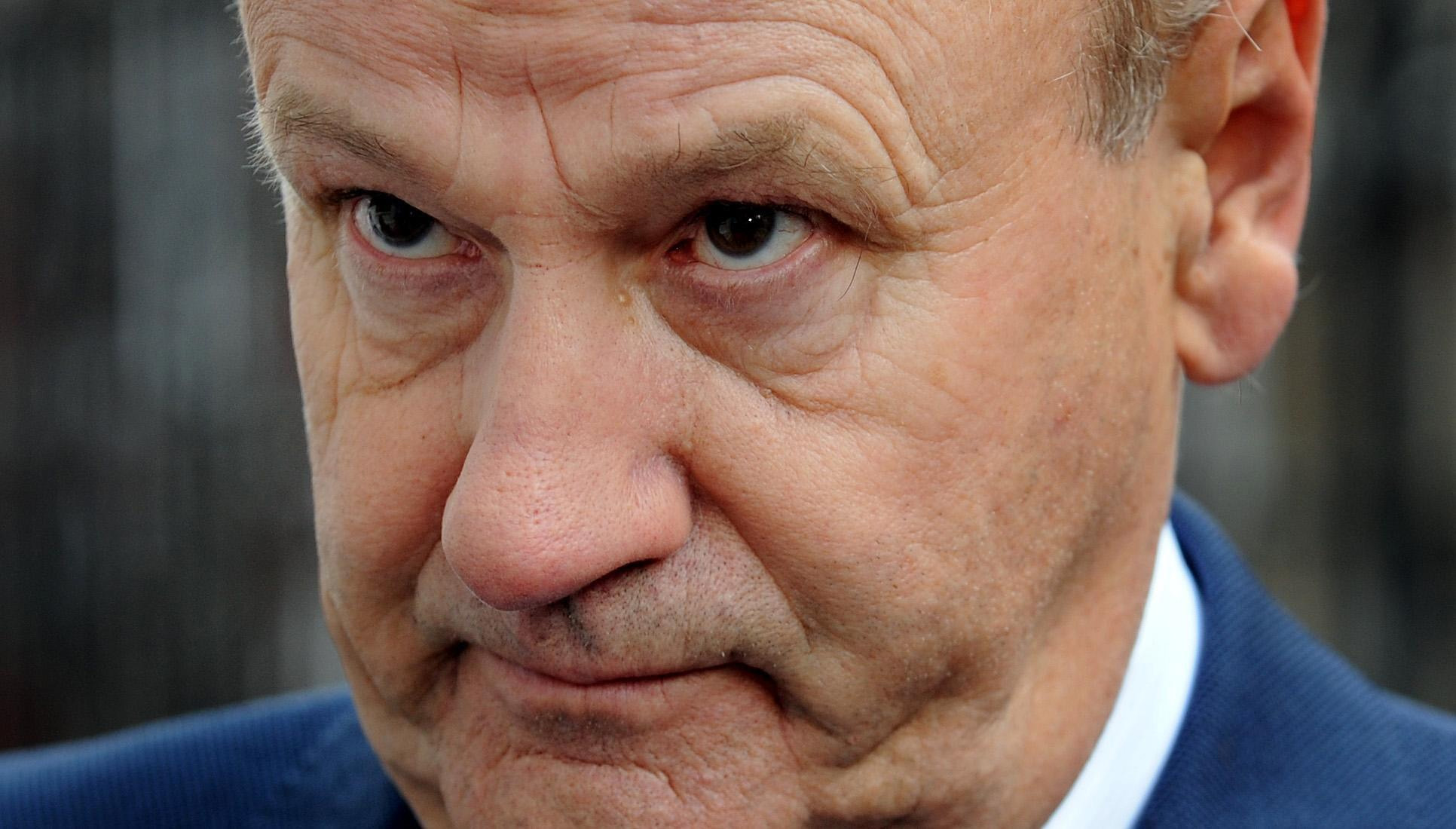 约翰史蒂文斯勋爵今天在伦敦市中心高等法院外拍摄完毕后，对威尔士王妃多迪阿尔法耶德和戴安娜的死讯进行了调查。 （照片由Fiona Hanson拍摄 -  PA图像/ PA图像通过Getty Images）