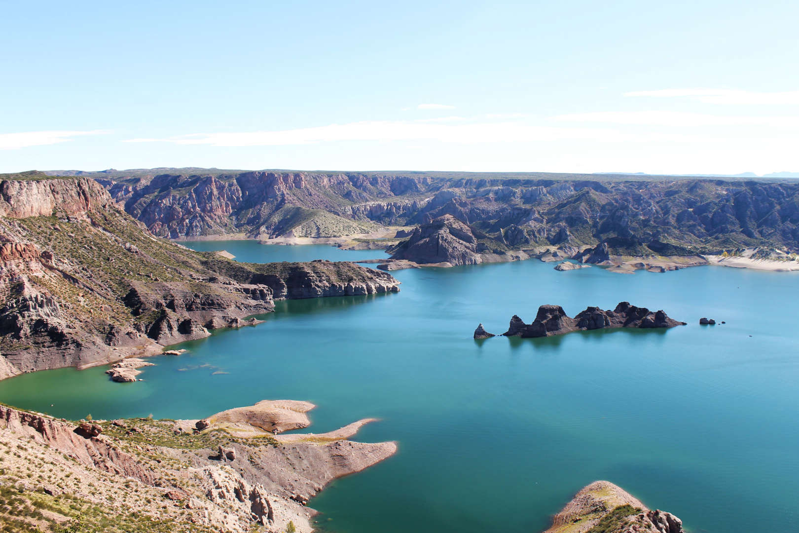 أتويل كانيون، سان رافائيل، ميندوزا، الأرجنتين - Guadalupe Politio / Shutterstock الشريحة 24 من 41: Atuel Canyon, San Rafael, Mendoza, Argentina