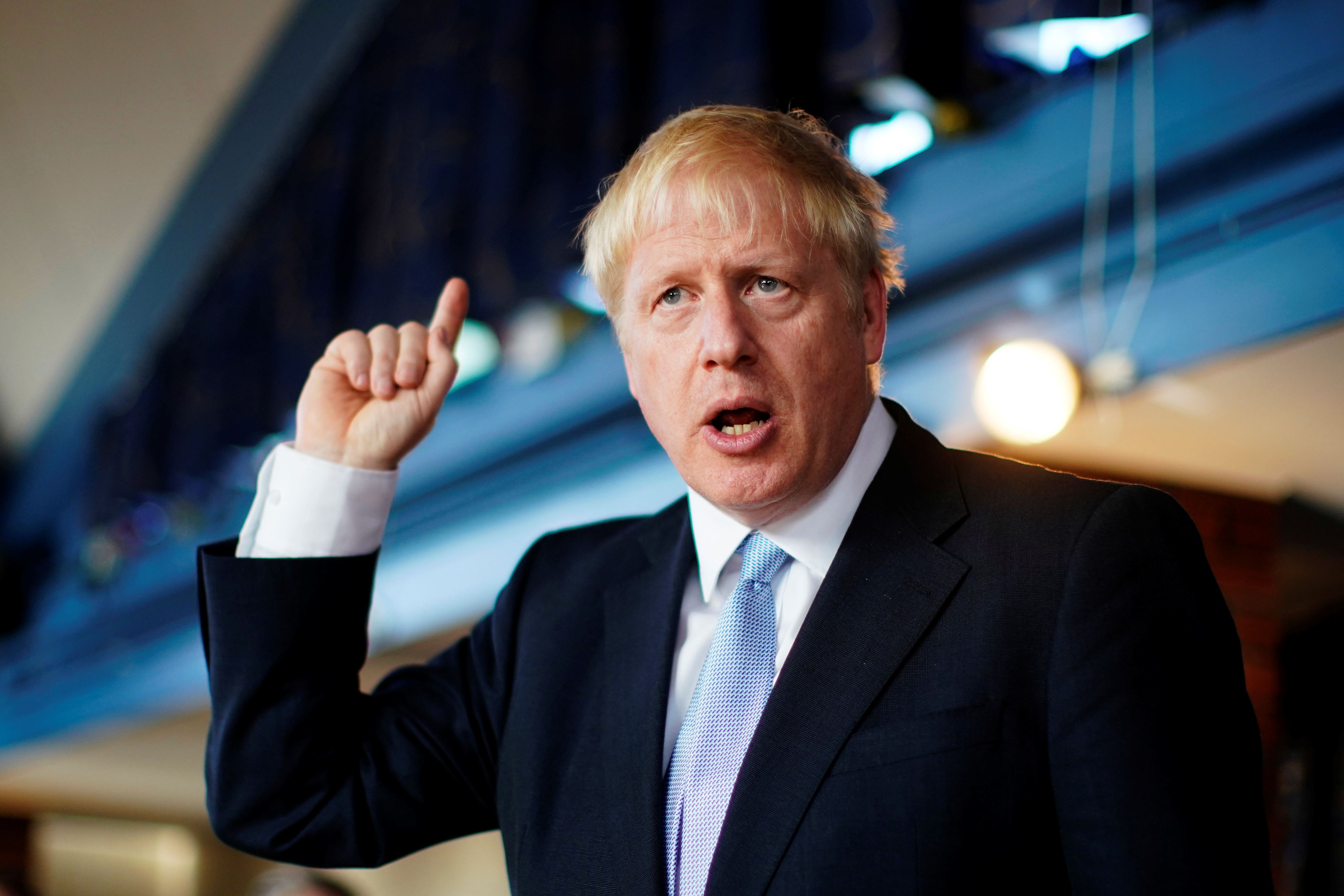 英国保守党领导人候选人鲍里斯·约翰逊于2019年6月28日在英国Wombourne参加竞选活动.Christopher Furlong / Pool via REUTERS