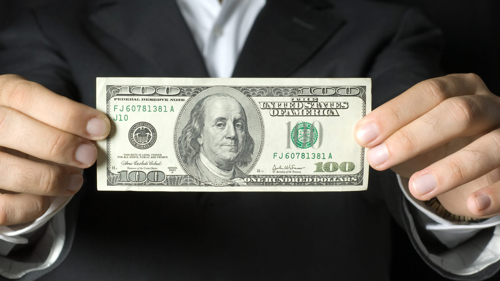 займ в долларах сша. девушка с долларами. Dolarul. займ в долларах сша. доллар дефолт.