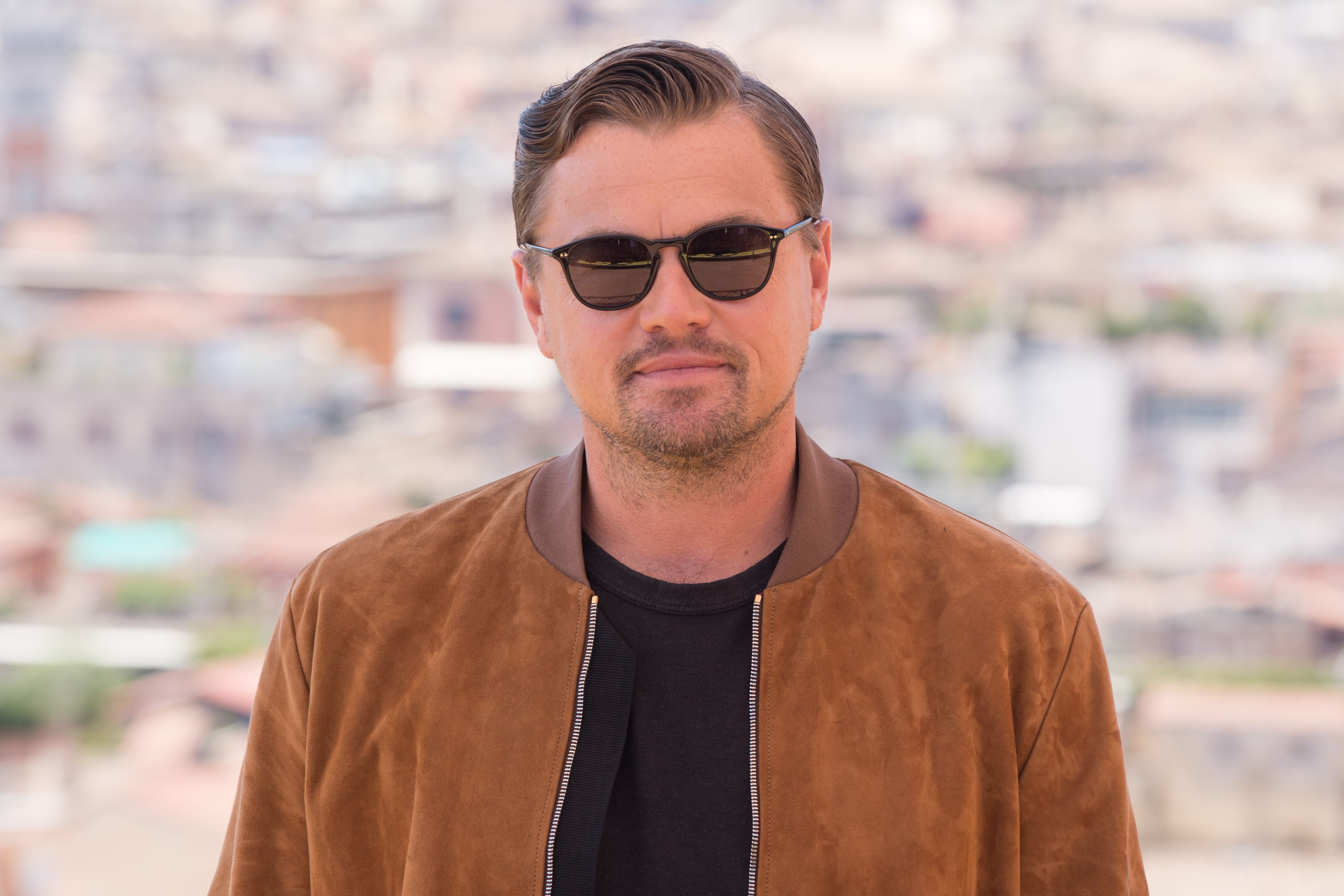 leonardo dicaprio sunglasses blood diamond