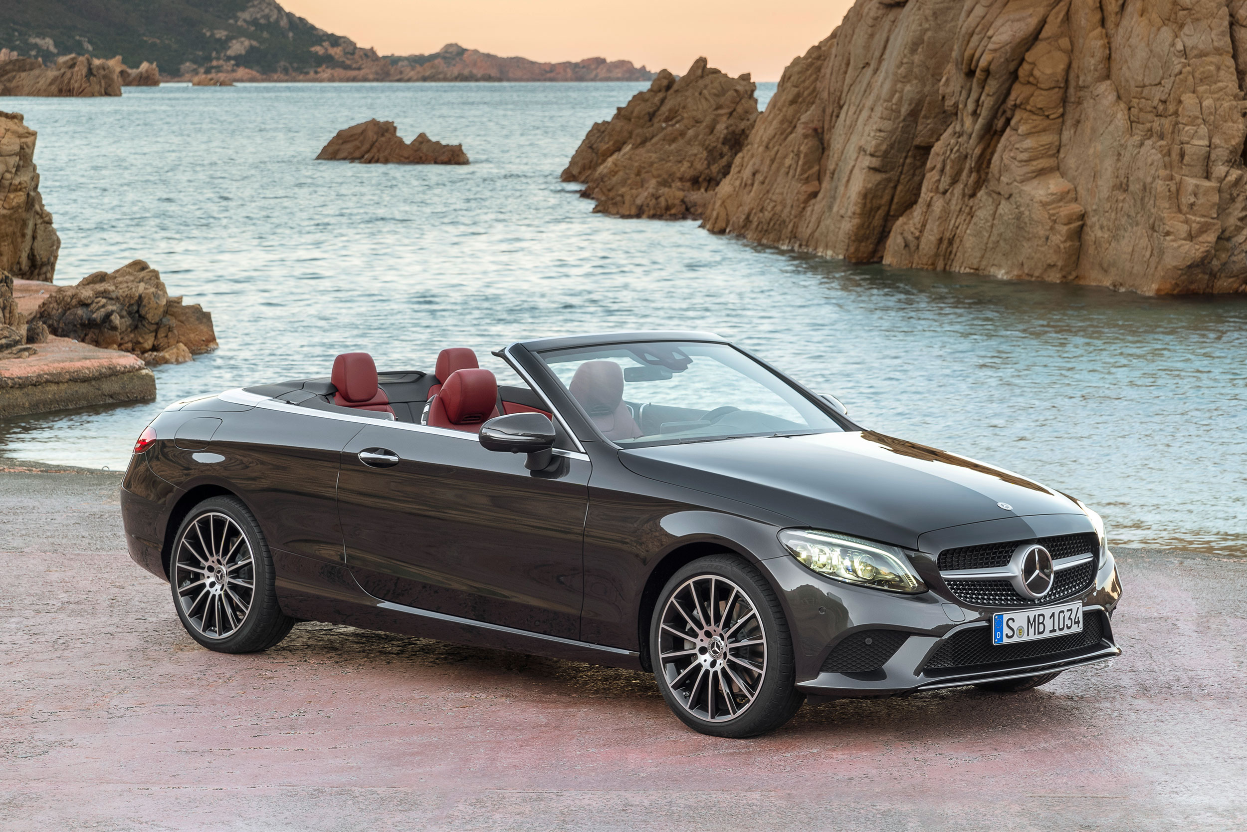2020 Mercedes Benz C Class Cabriolet C300 Photos And Videos Msn
