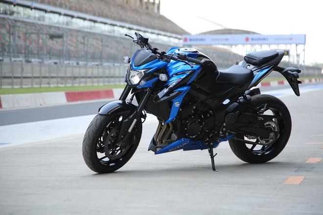 Ktm 790 Duke Seen At A Mumbai Dealership Suzuki Gsx S750 Challenger India Launch Soon