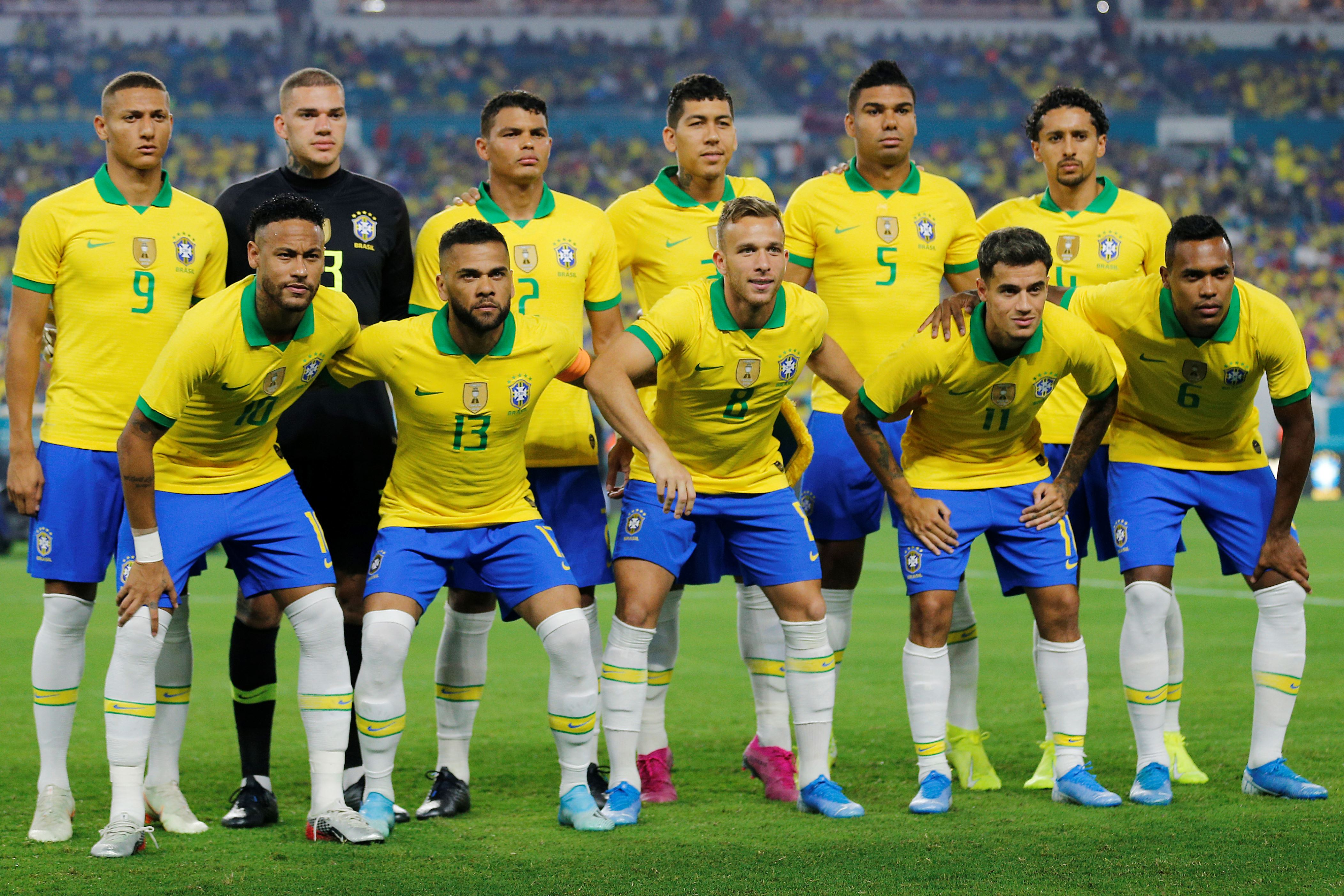 MIAMI, FLORIDA - SEPTEMBER 06: Players of pose for a photo prior to the friendly against Colombia at Hard Rock Stadium on September 06, 2019 in Miami, Florida. (Photo by Michael Reaves/Getty Images)