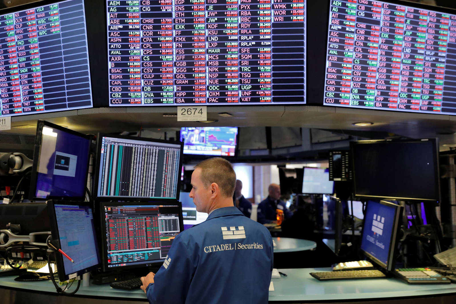 A trader works on the trading floor at the New York Stock Exchange (NYSE) in New York City, U.S., September 3, 2019. REUTERS/Andrew Kelly
