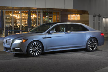 Research 2020
                  Lincoln Continental pictures, prices and reviews