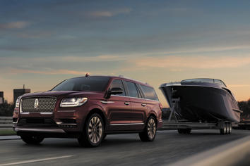 Research 2020
                  Lincoln Navigator pictures, prices and reviews