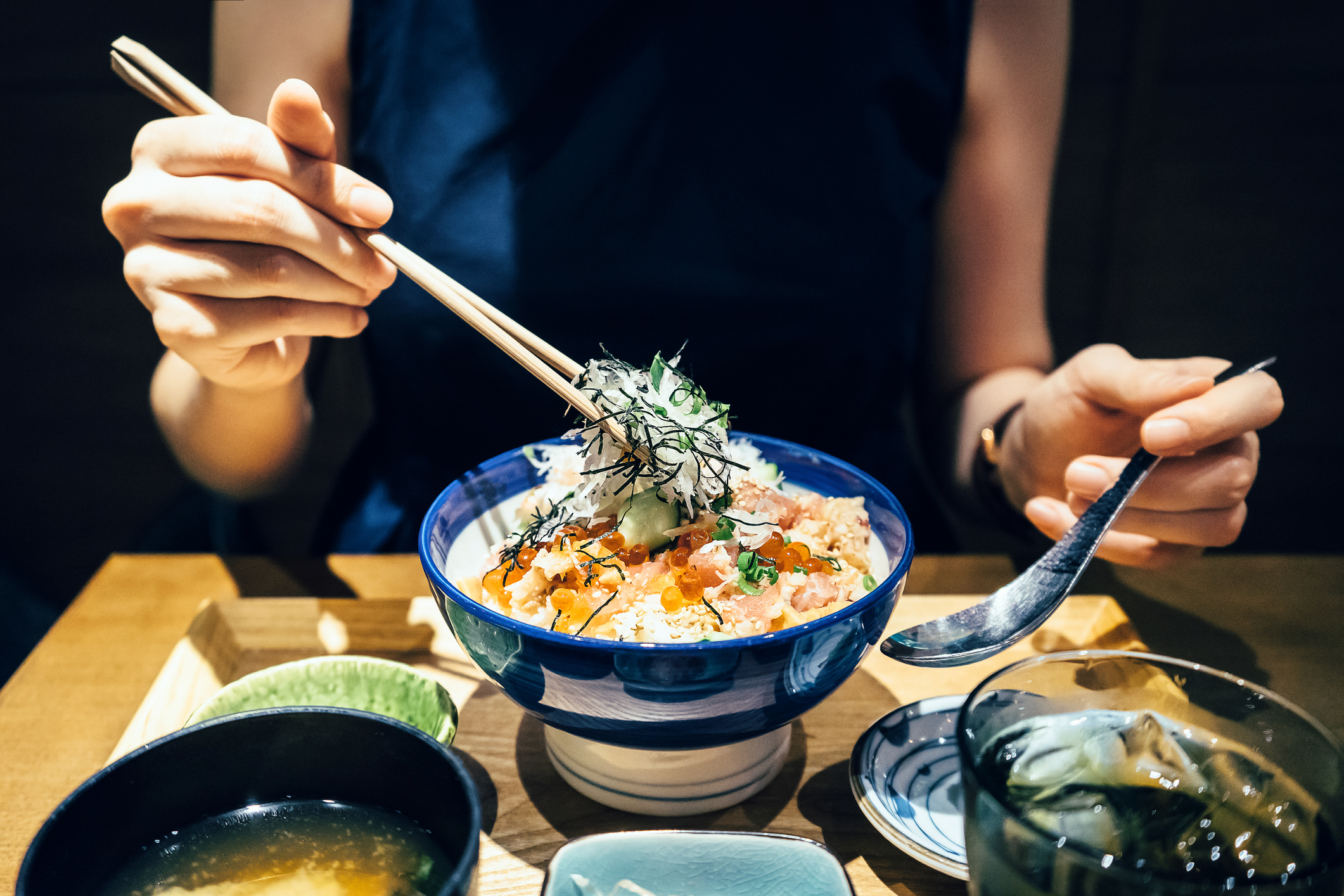 Here S How To Use Chopsticks Like A True Pro