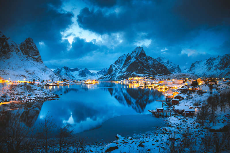 Alamy-MPBAHX - Scott Wilson / Alamy Stock Photo الشريحة 25 من 52: Alamy-MPBAHX