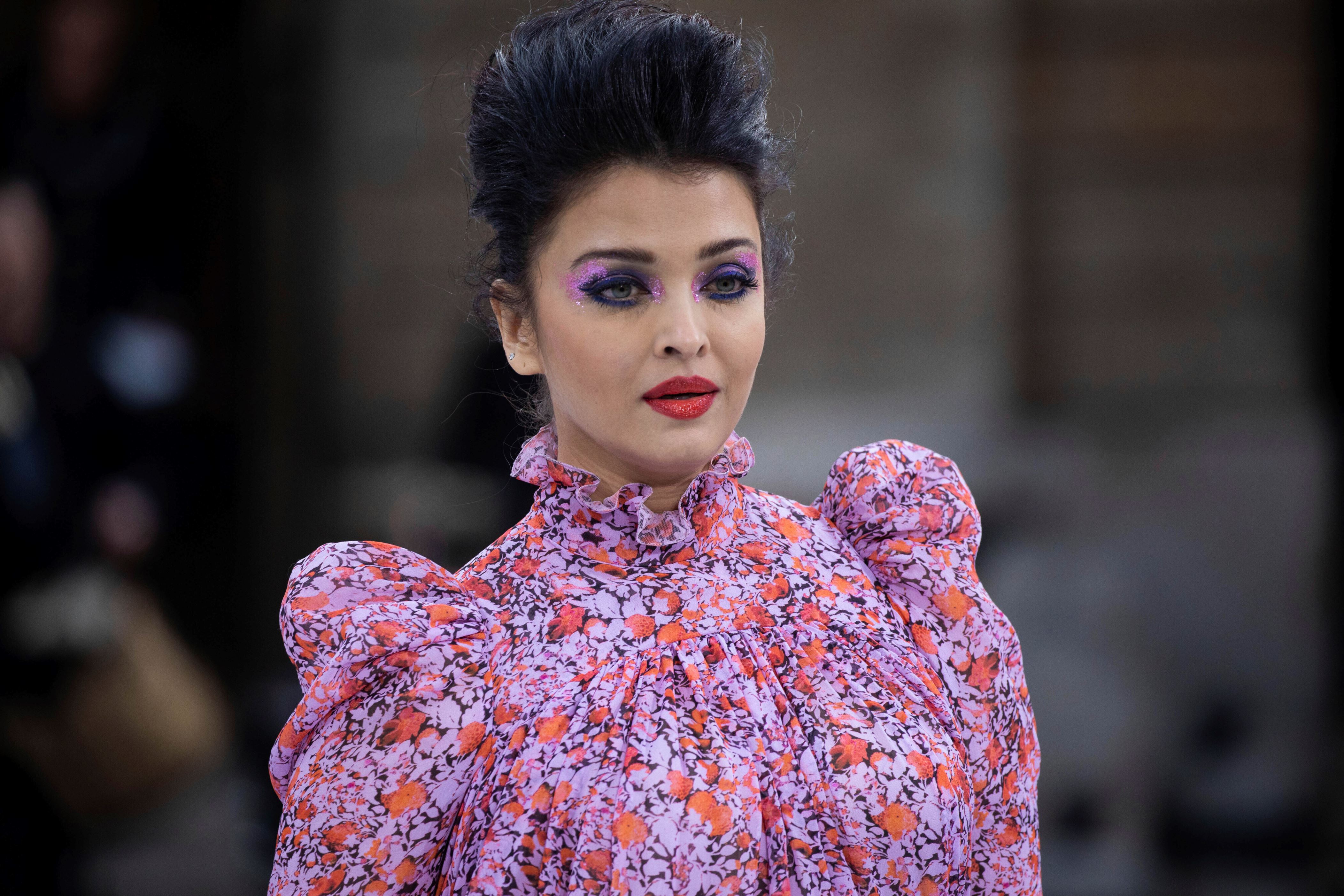 Aishwarya Rai S Paris Look Slammed By Designer Wendell Rodricks