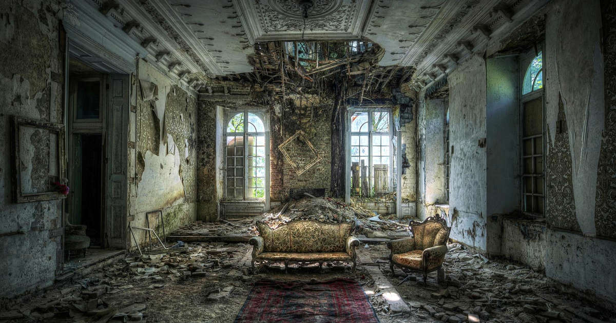 Inside Creepy Abandoned Mansions Around The World