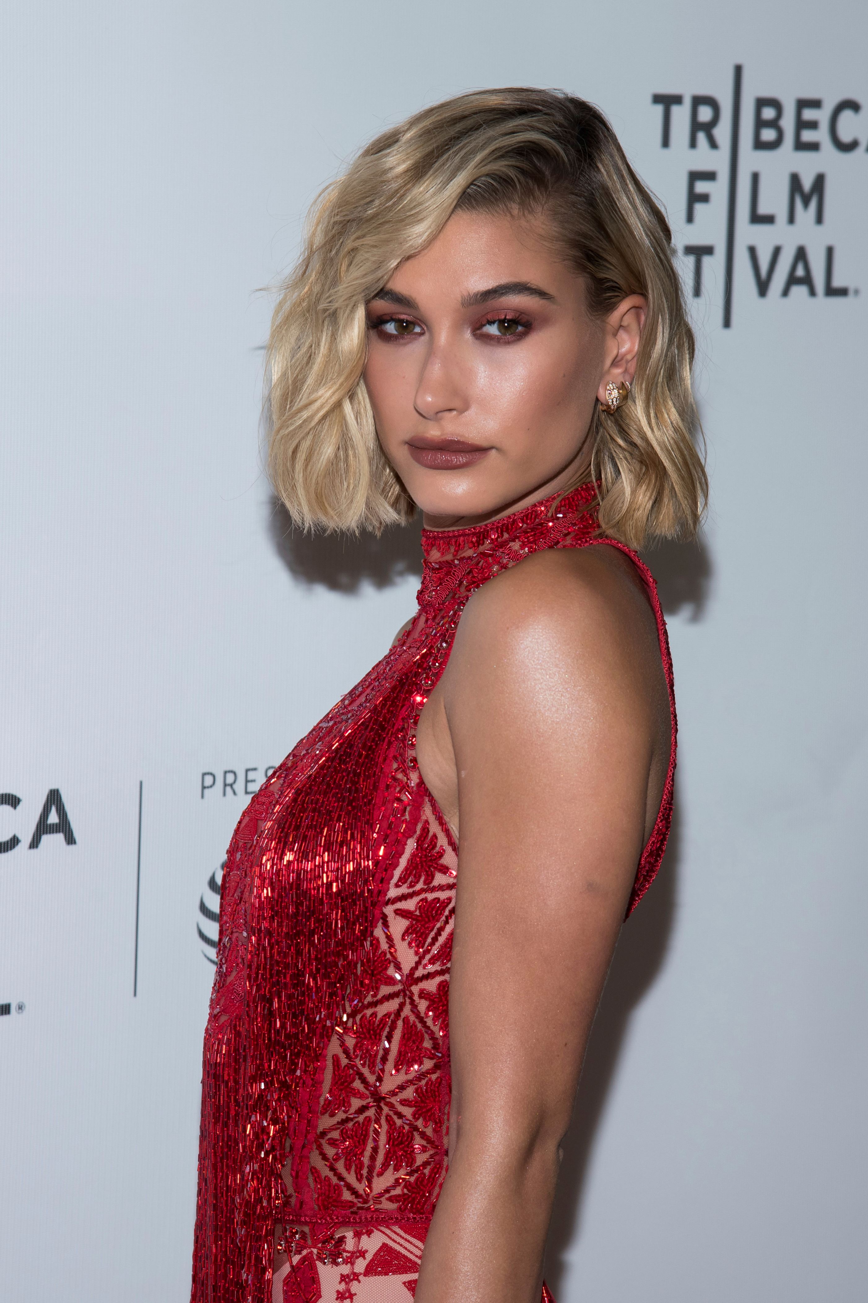 Hailey Baldwin Red Dress And Leather Jacket With Justin 2019