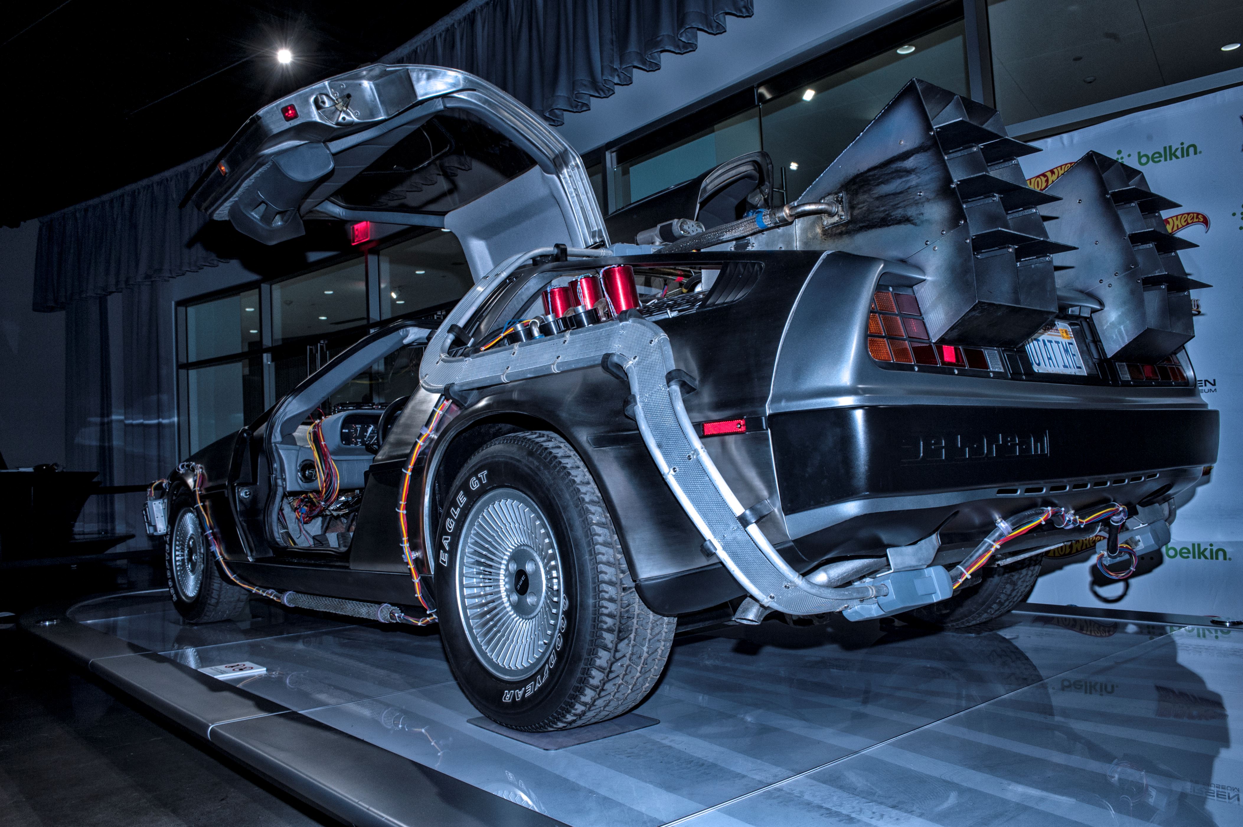 ハリウッド映画に登場した 末来のクルマ