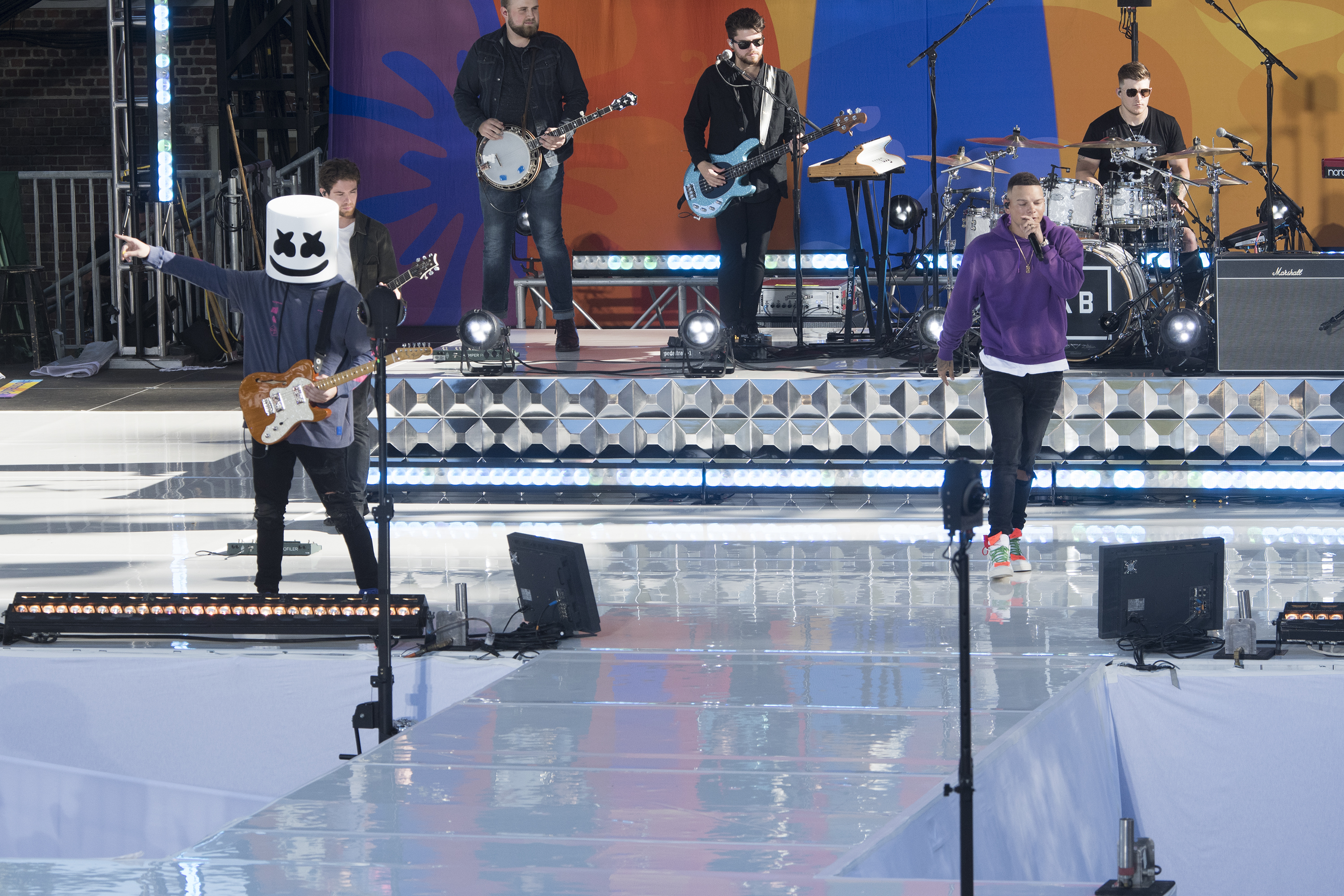 Kane Brown Drummer Kenny Dixon Killed In Car Crash At Age 27