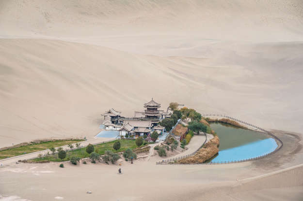  1  16: Crescent Moon Spring and the pavilion, Dunhuang of China