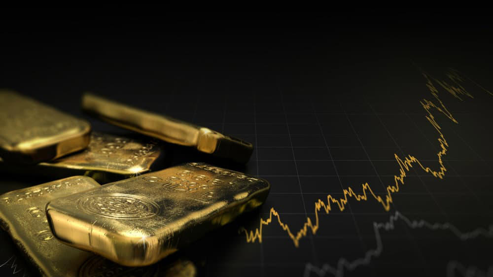 gold stocks vs oil stocks: where to invest for the remainder of 2024