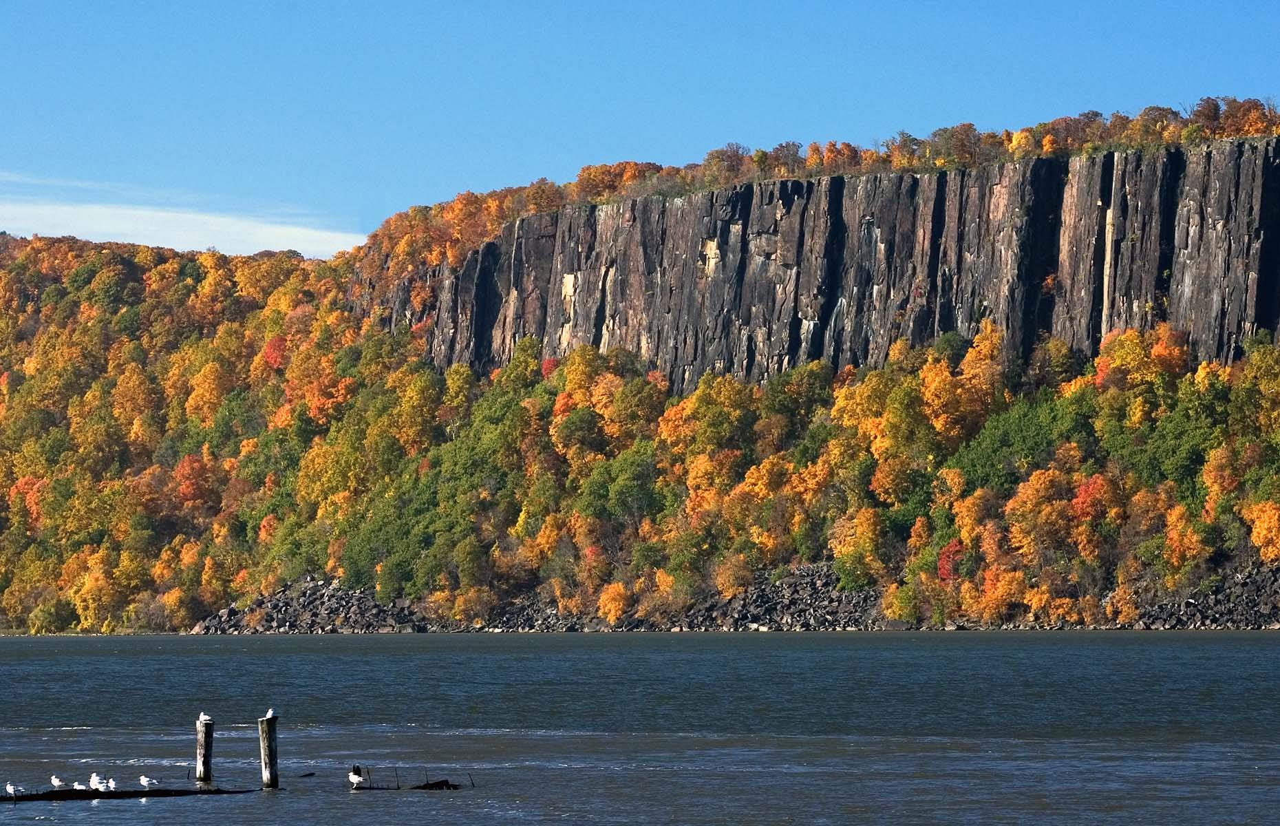<p>Covering 19 stunning miles (30.5km), the <a href="http://njscenicbyways.com/byways/palisades">Palisades Scenic Byway</a> connects the George Washington Bridge at Fort Lee in New Jersey with acres of parkland across the state border in New York. The byway makes the most of the 500-foot-tall (152m) Palisades Cliffs (pictured), offering countless scenic viewpoints and picnic spots along the way. Traveling north along the Hudson River, the byway is an excellent outdoor escape from the city and the surrounding urban areas.</p>  <p><a href="https://www.loveexploring.com/galleries/93434/vintage-images-of-americas-most-historic-attractions?page=1"><strong>Take a look at vintage images of America's most historic attractions</strong></a></p>