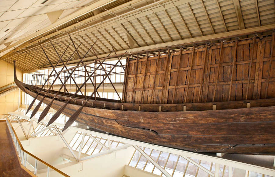 Navio de Khufu