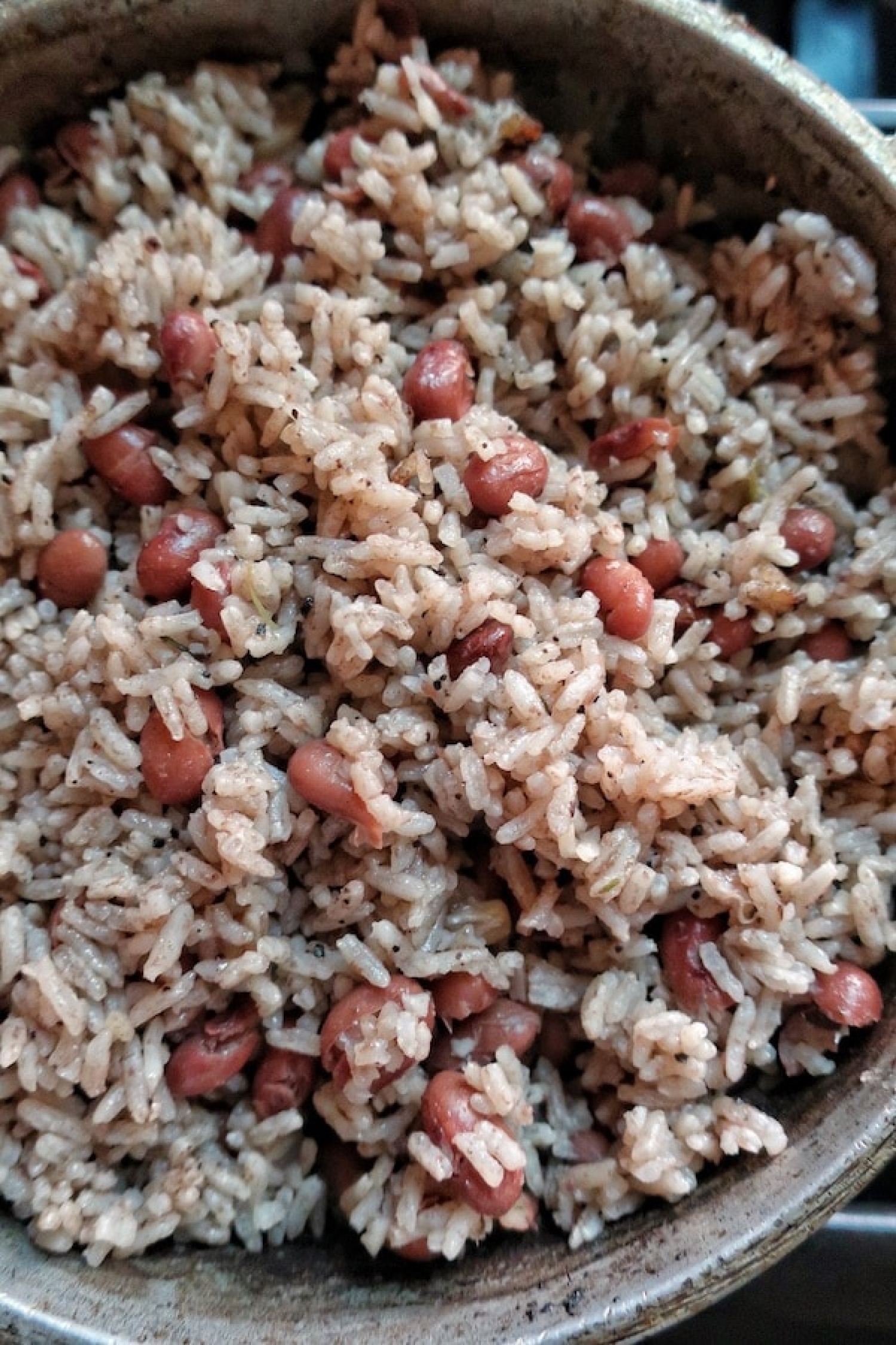 <p>In the mood for some Caribbean flavors? Try <a href="https://www.fromthecomfortofmybowl.com/jamaican-rice-and-peas/" rel="noopener">this recipe</a> for authentic Jamaican rice and peas (in Jamaica, beans are referred to as 'peas'), made with kidney beans, coconut milk, jerk seasoning and other fragrant spices.</p>