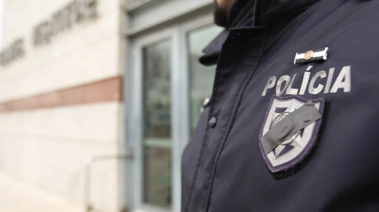 A Organização Sindical dos Polícias (OSP), visada na reportagem sobre frases discriminatórias atribuídas a elementos das forças de segurança, lamenta a "forma execrável" como alguns dos seus elementos foram expostos e associados ao Chega.