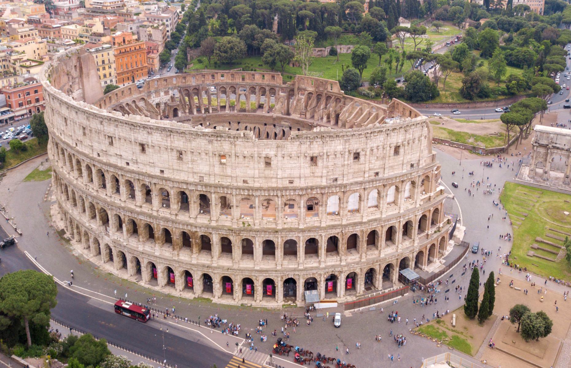 Images of world landmarks 100 years ago, and now