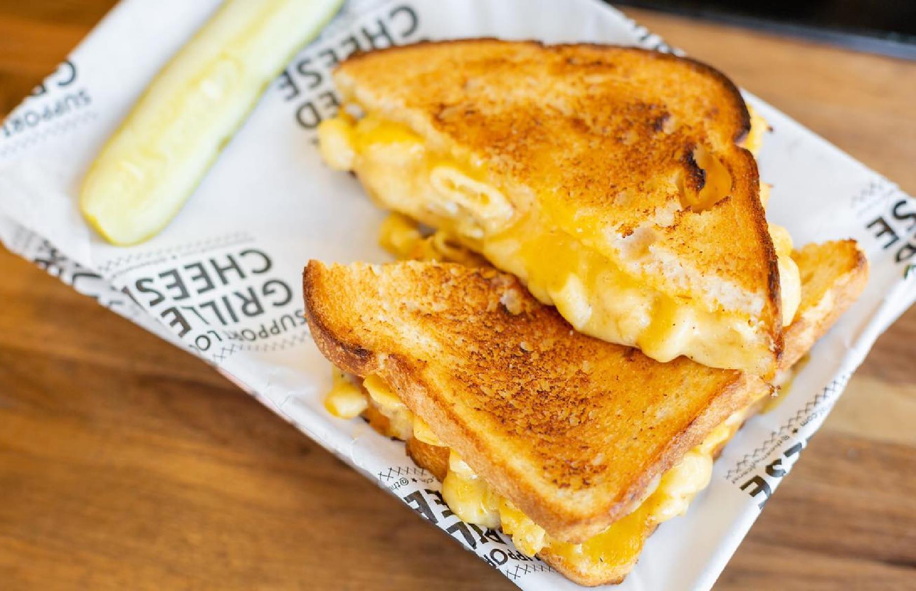 Your State S Most Decadent Grilled Cheese Reviewed   AALNE1A.img