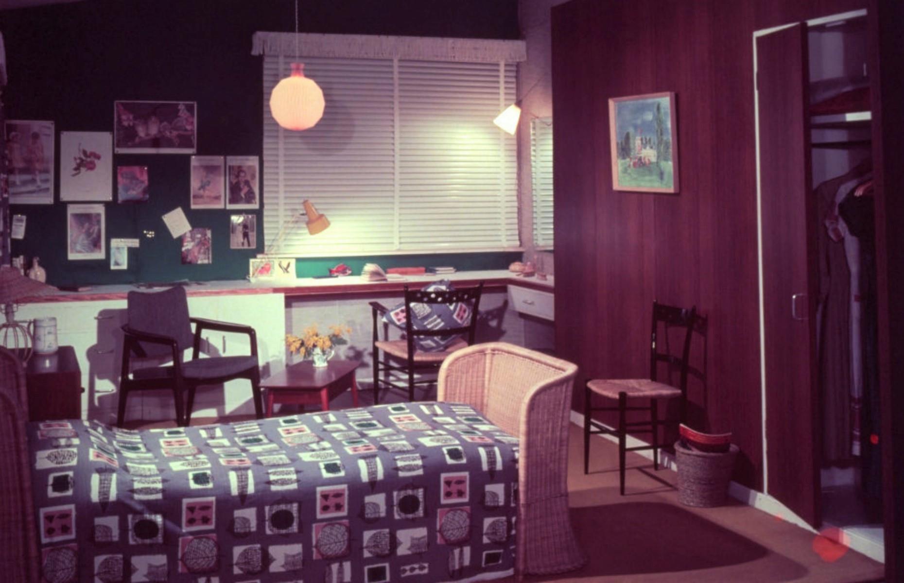 Doze Off Down Memory Lane With These Nostalgic Retro Bedrooms   AALOict.img