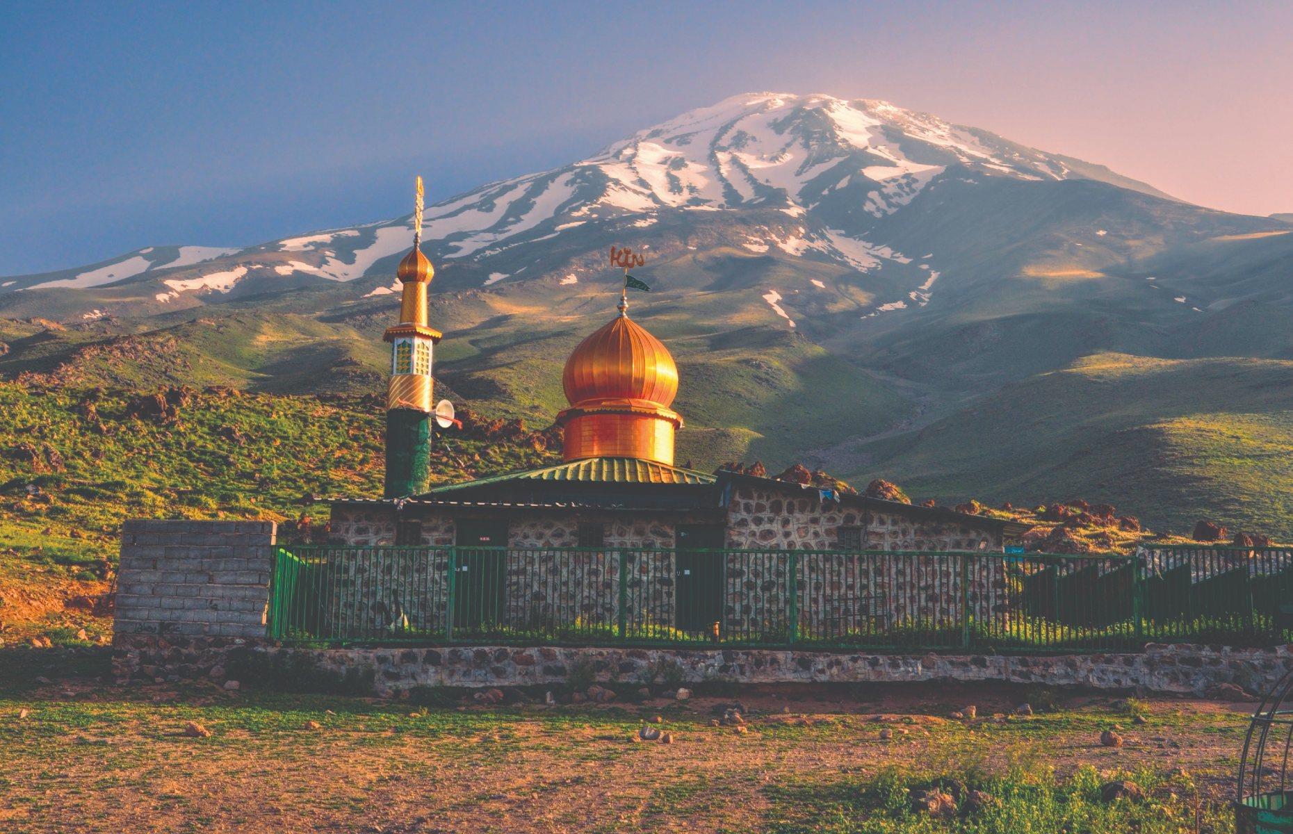 Iran. Демавенд Иран. Демавенд и Тегеран. Мечеть Эльбрус. Терскол мечеть.