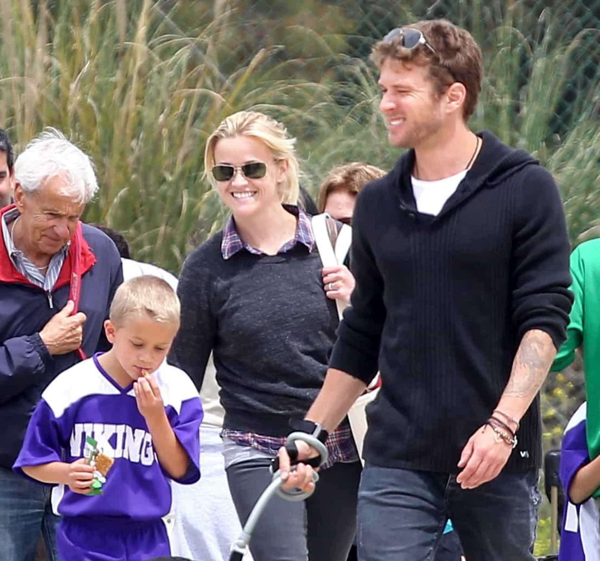 Райан филипп дети фото Babá nem nas férias! Famosos que cuidam dos filhos sozinhos