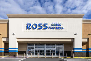 a sign in front of a building: Ross Dress for Less, store exterior, Orlando, Florida