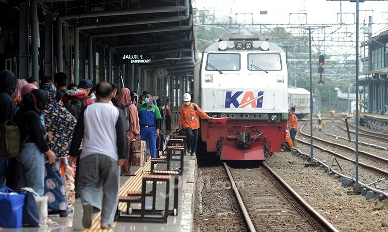 Update Tabrakan Kereta Api Turangga Dengan Bandung Raya Di Cicalengka