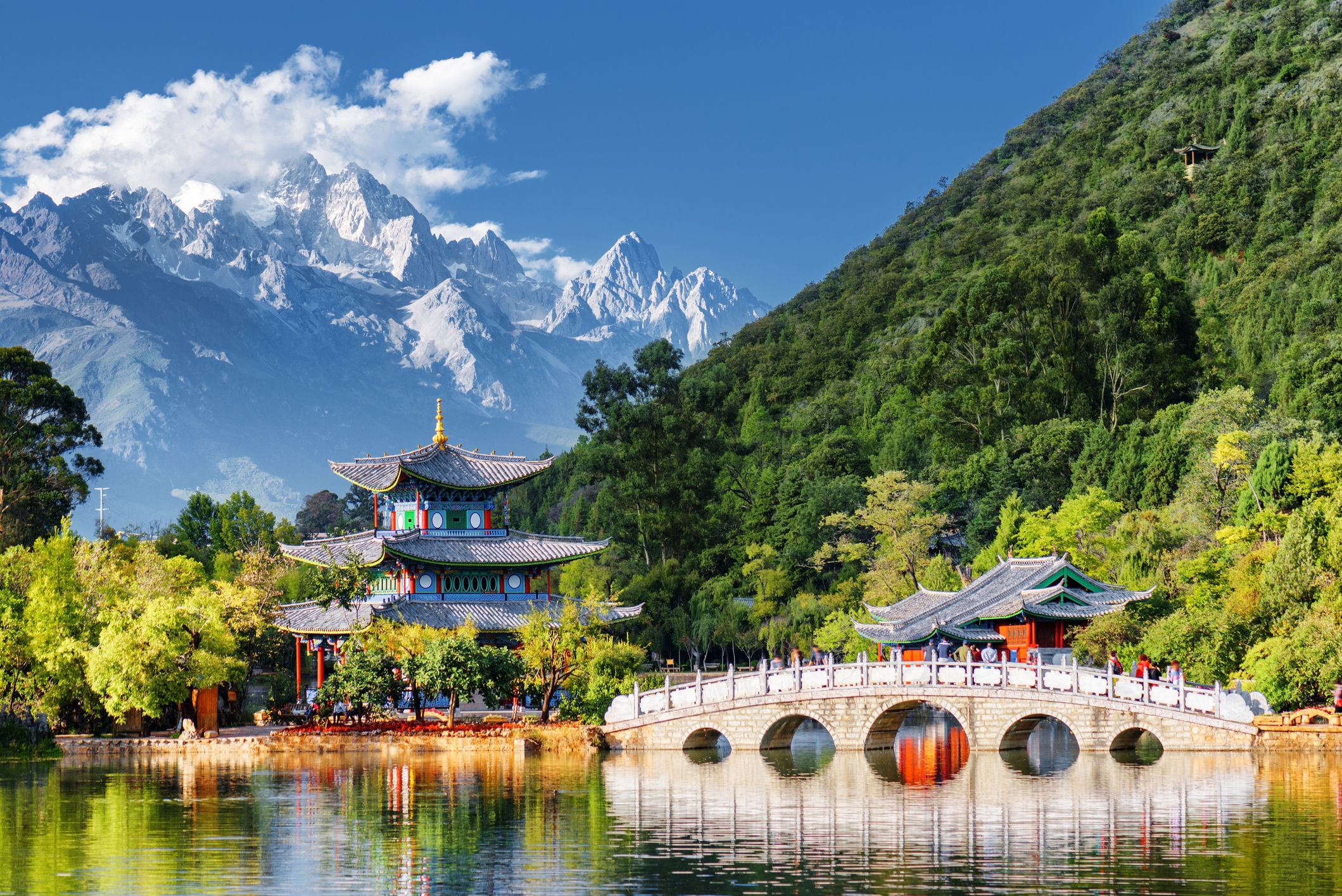 <p>Lijiang’s waterways are so beautiful and unique that they were named a UNESCO World Heritage Site back in 1997. But like other historic treasures on our list, you can enjoy the charms of the city’s past while staying in modern luxury hotels just a short drive away!&nbsp;</p>