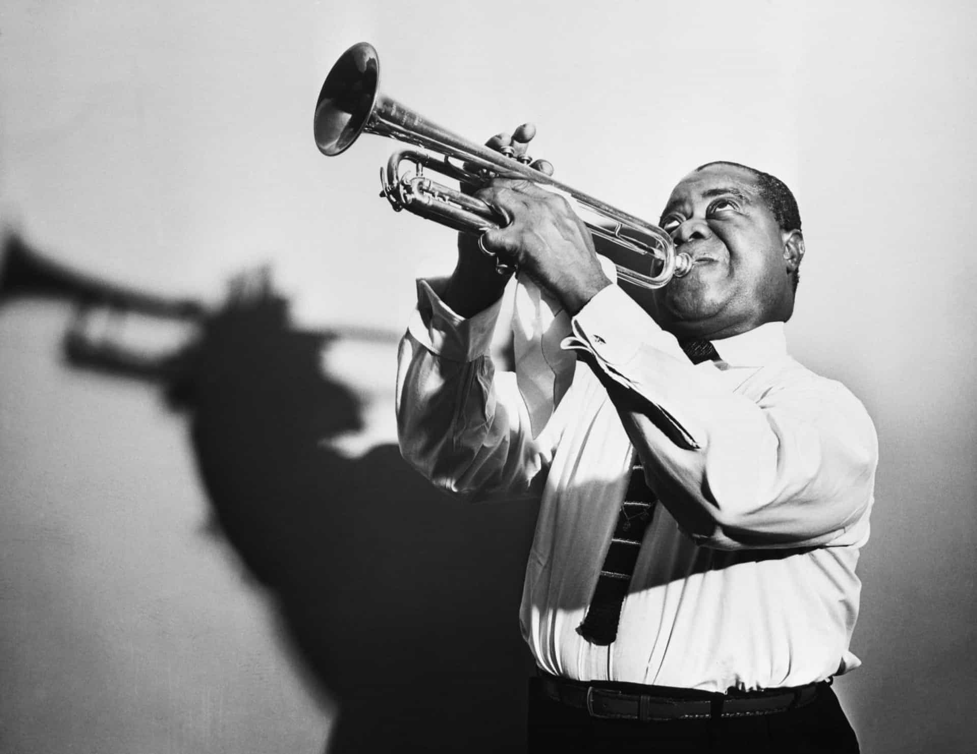 <p>De jazzlegende blies net niet zijn laatste adem uit op zijn trompet. Hij werd in 1971, aan het einde van een twee weken durende concertreeks, getroffen door een hartaanval. Hij overleed uiteindelijk in het ziekenhuis aan de gevolgen van hartfalen. Hij was toen 69. </p>