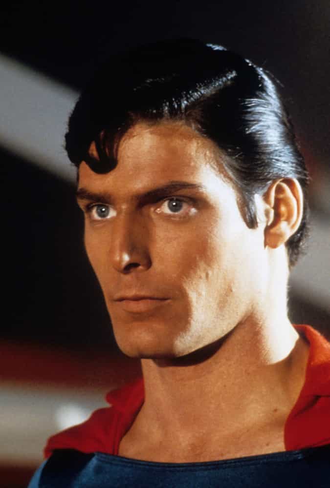 <p>Christopher Reeve, vooral bekend vanwege zijn rol als Superman, raakte compleet verlamd doordat hij van een paard viel in 1995. In 2004 overleed de acteur uiteindelijk aan een hartstilstand. Hij was 52 jaar oud. </p>