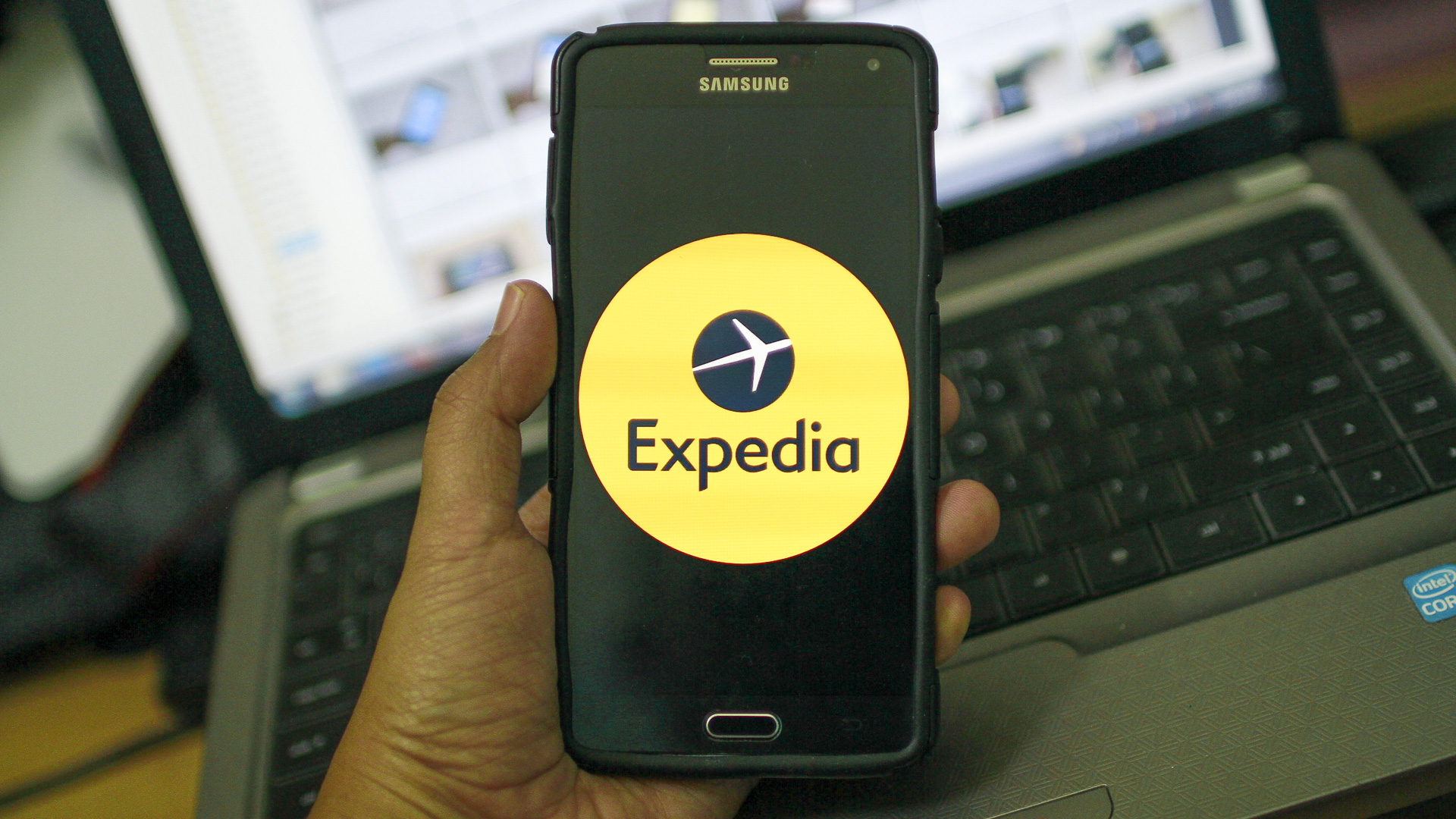 <p>Expedia will not only help its employees score travel deals but will also assist with paying for their trips. The company offers "leisure travel reimbursement" to its U.S.-based employees.</p> <p><em><strong>Dream Job Alert: <a href="https://www.gobankingrates.com/money/jobs/dream-job-alert-10-companies-let-you-work-from-home-have-unlimited-vacation-time/?utm_campaign=1130208&utm_source=msn.com&utm_content=10&utm_medium=rss">These 10 Companies Let You Work From Home AND Have Unlimited Vacation Time</a></strong></em></p>
