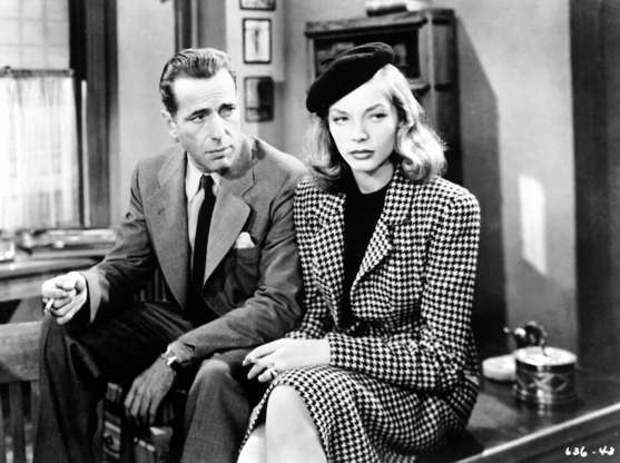 Diapositiva 22 de 33: Sin embargo, su matrimonio no iba muy bien. El actor conoció a Lauren Bacall en el set de 'To Have and To Have Not'.