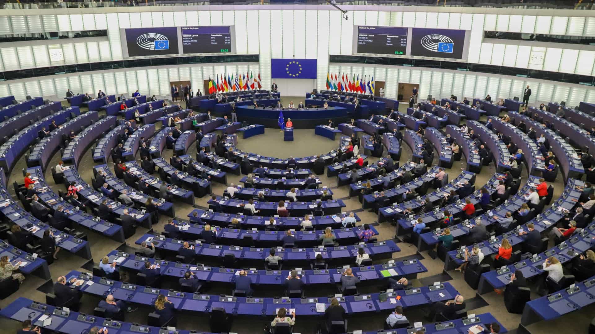 eurodeputados que vão para o governo cessam funções na 2.ª-feira no pe