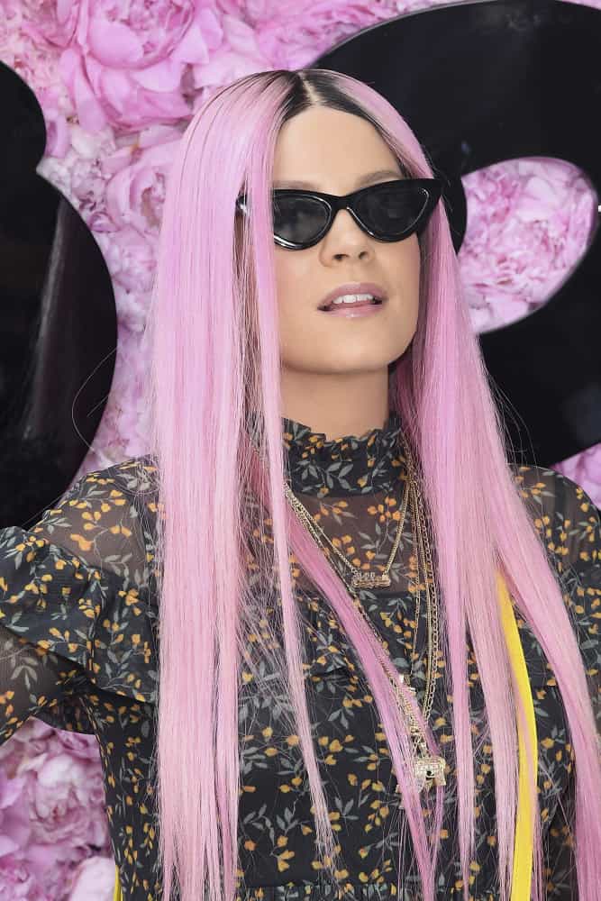 Slide 53 of 61: Even though the ban has since been lifted, the singer wasn't allowed to enter the US in 2007 after she was arrested for hitting a paparazzi in London.