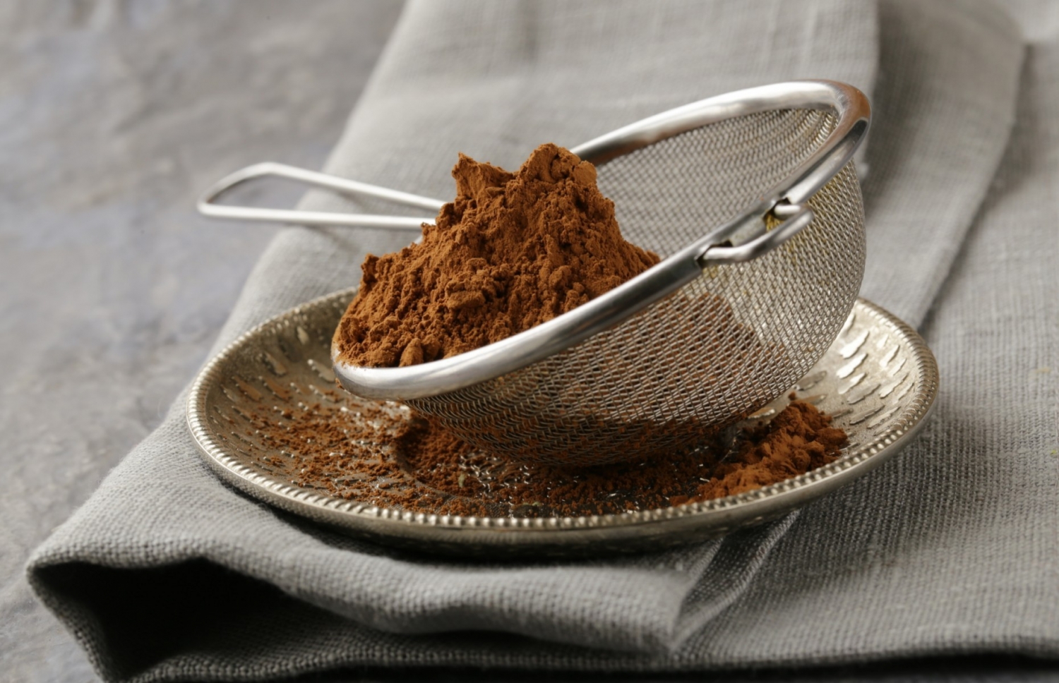 Slide 12 de 16: O café pode ser consumido até um ano depois de sua data de validade sempre e quando a embalagem estiver hermeticamente lacrada. Depois de aberta é melhor não ultrapassar a data de validade.