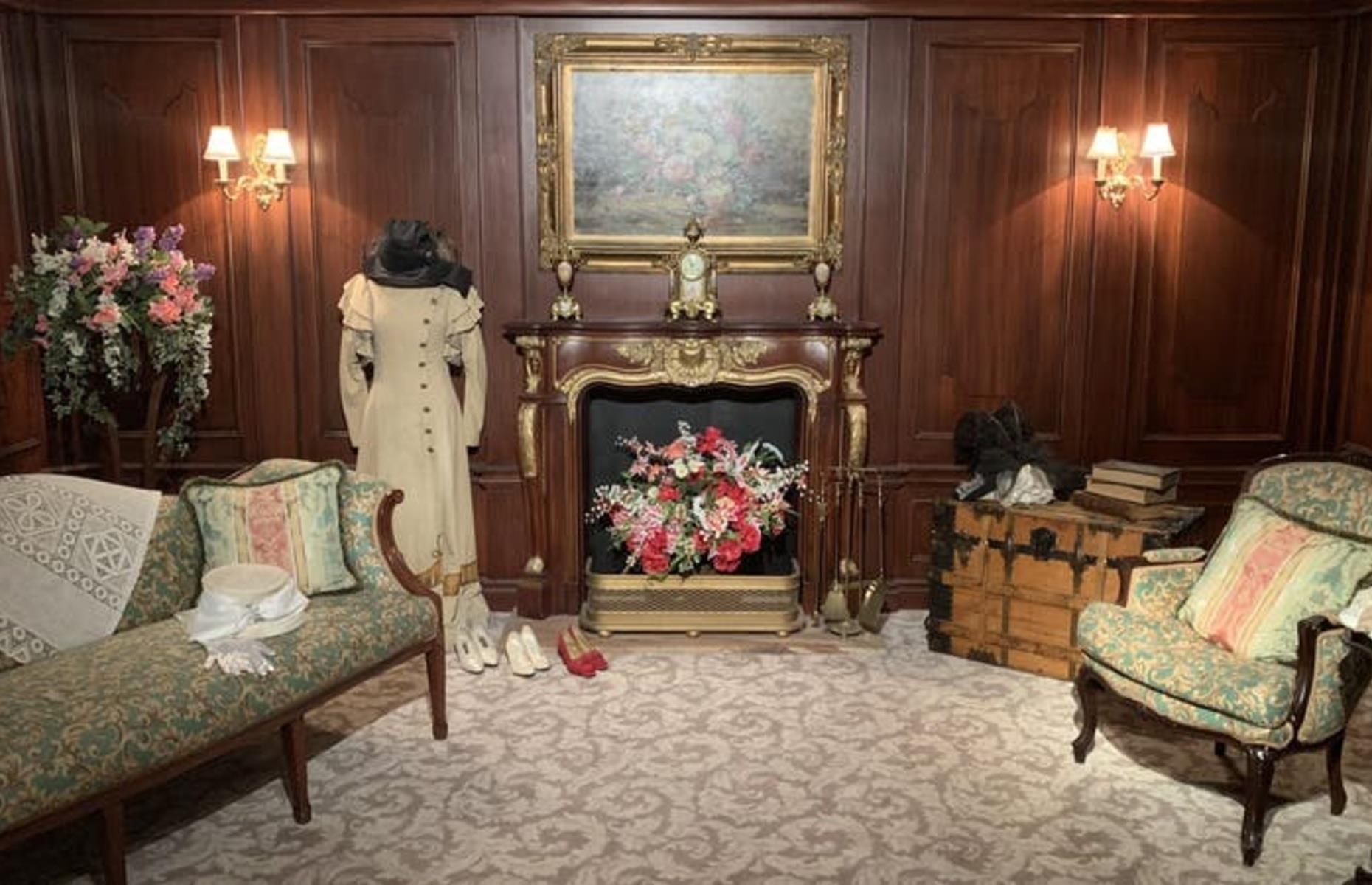 <p>Orlando's The Titanic Artifact Exhibition is home to more than 300 artefacts that were brought up from the wreck of the Titanic. In <a href="http://titanicorlando.com/">the evocative attractio</a><a href="http://titanicorlando.com/">n</a>, visitors can peruse personal items such as mirrors, combs, shoes and jewellery as well as authentic ship artefacts such as crockery, deck chairs, binoculars and parts of the hull. A two-hour guided tour explains all of the items in detail. Other tours include the Ship of Dreams, which explores how the Titanic was built and the Kids’ Tour where a costumed guide takes little ones on a scavenger hunt with an adventure map.</p>  <p><strong><a href="https://www.loveexploring.com/news/116974/interview-robert-ballard-titanic-discovery-scientist">'I discovered Titanic on a Cold War mission': read our incredible interview with Robert Ballard</a></strong></p>