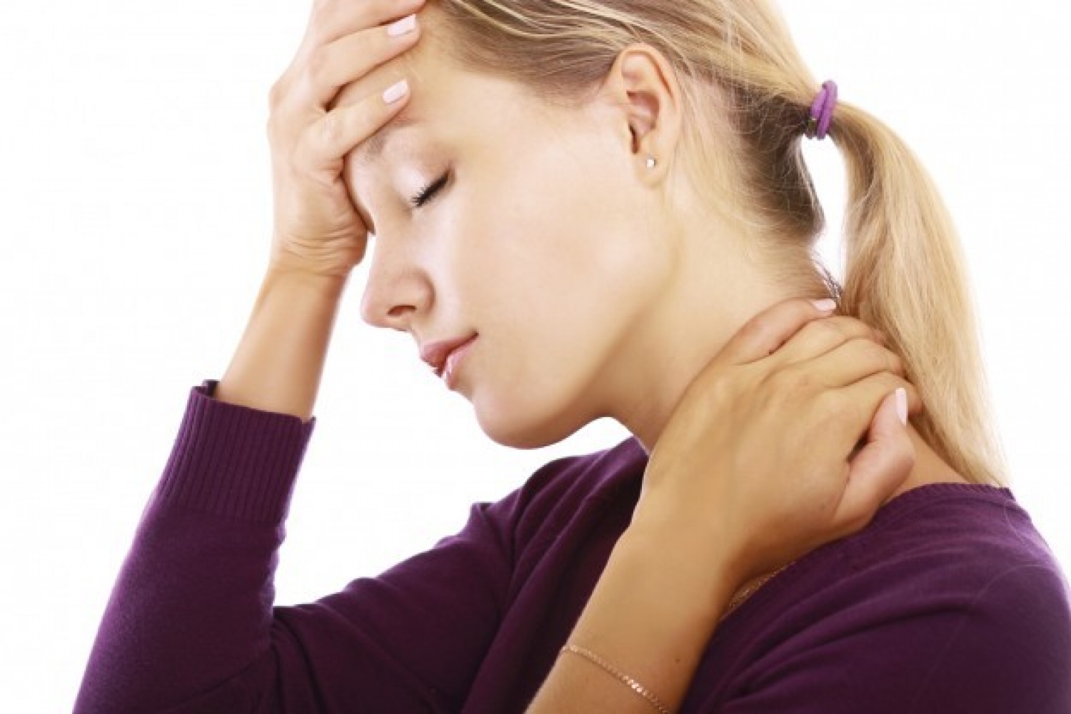 Slide 5 de 10: Quando sofre de enxaqueca existe um rem&eacute;dio baseado em gengibre e pimenta caiena que pode aliviar a dor. Ferva um peda&ccedil;o de gengibre e um pouco de pimenta caiena. 