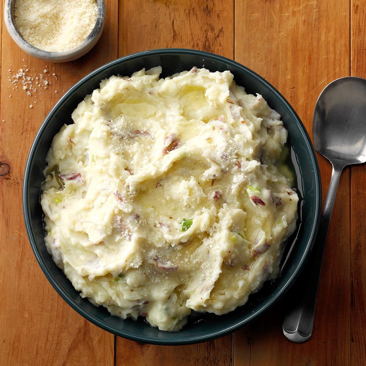 <p>The Pioneer Woman makes <a href="https://www.tasteofhome.com/recipes/buttery-mashed-potatoes/">mashed potatoes</a> a few days before Thanksgiving and suggests that you do the same. Grab your <a href="https://www.walmart.com/ip/The-Pioneer-Woman-Frontier-Collection-4-Piece-Kitchen-Tool-Set-Skimmer-Tongs-Masher-Tenderizer-Teal/486779138" rel="noopener noreferrer">Pioneer Woman masher</a>, mash your potatoes, mix with the creamy ingredients and store in a covered dish in the fridge for up to two days. On Thanksgiving, remove the dish 45 minutes before it needs to go into the oven and bake at 350<em>°</em>F for about 30 minutes.</p>