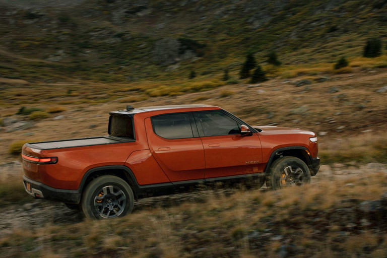 The Rivian R1T Is the Sports-Car Driver's Off-Roader