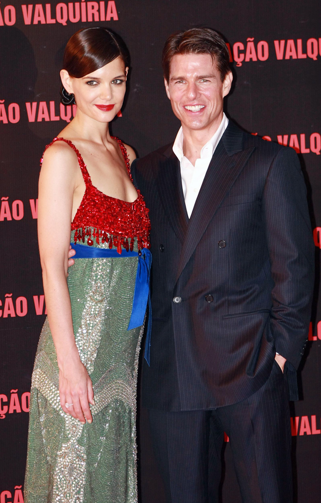 <p>Tom Cruise and Katie Holmes drove the fans crazy when they showed up at the Brasilian Premiere of ‘Valkyrie’. Tom was married to Katie from 2006 until 2012. They share a daughter named Suri, who was born in 2006.</p>