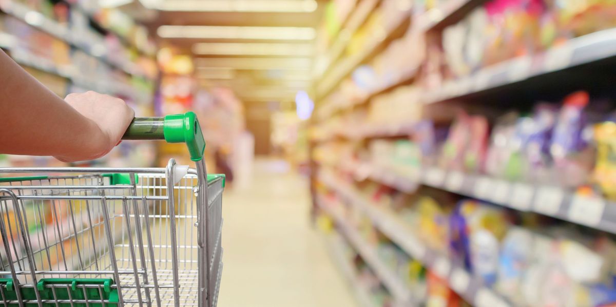 Here Are All of the Grocery Stores Open on Christmas Day and Eve in 2024