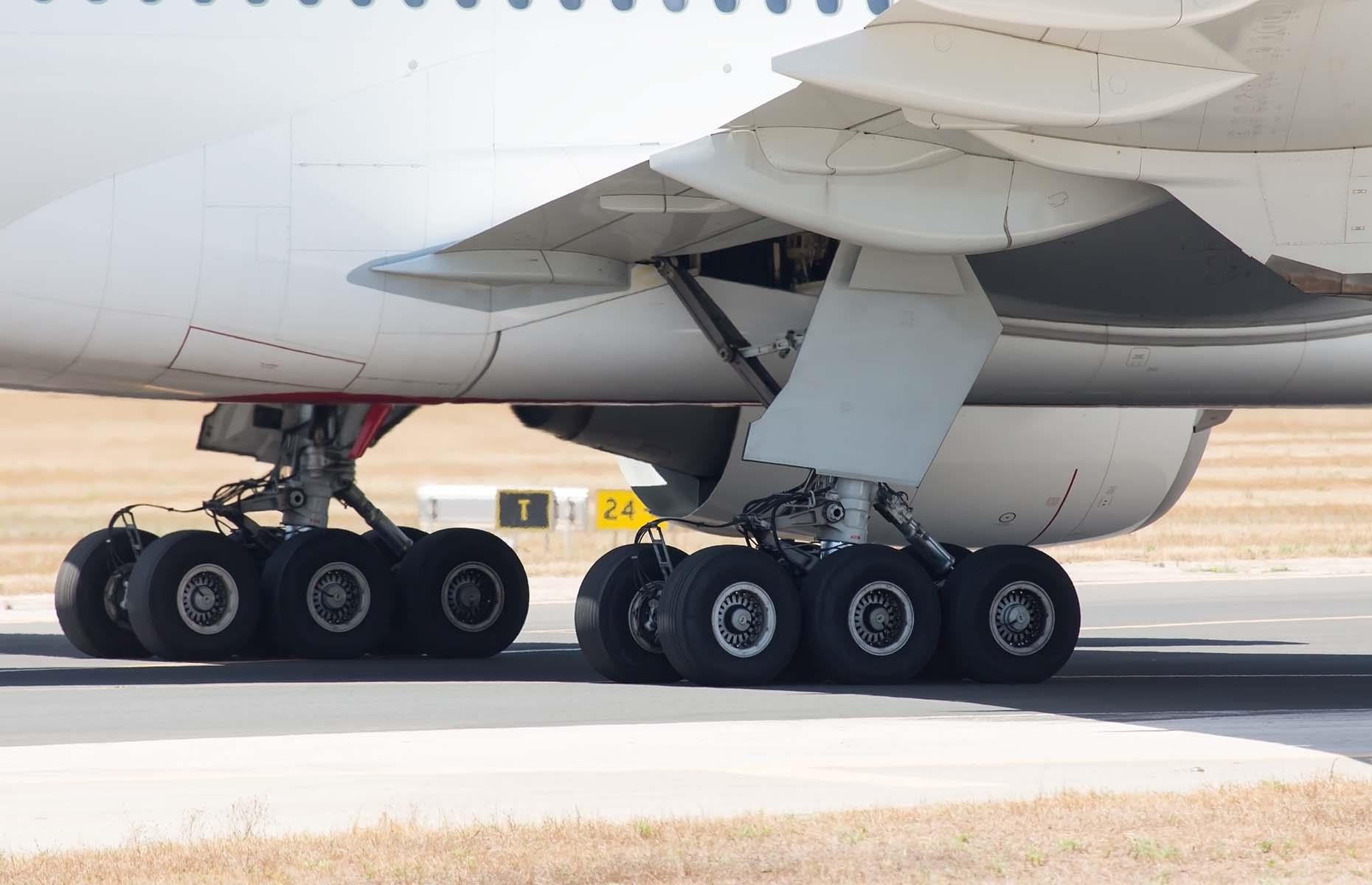 <p>One of the most defining features of the Triple Seven, as it's known informally, is its large landing gear. Each leg has a set of six tyres, making it capable of withstanding a load of up to 32.3 tonnes (29,294 kg). The aircraft also still holds the record for the longest nonstop flight by a (non scheduled) commercial aeroplane, set in 2005 when the 777 flew eastbound from Hong Kong to London, covering 13,422 miles (21,633km).</p>  <p><a href="https://www.loveexploring.com/gallerylist/79093/groundbreaking-airlines-that-no-longer-fly"><strong>Find out which groundbreaking airlines no longer fly</strong></a></p>