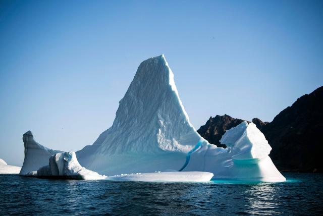el iceberg más grande del mundo se mueve tras 30 años y se dirige al océano atlántico