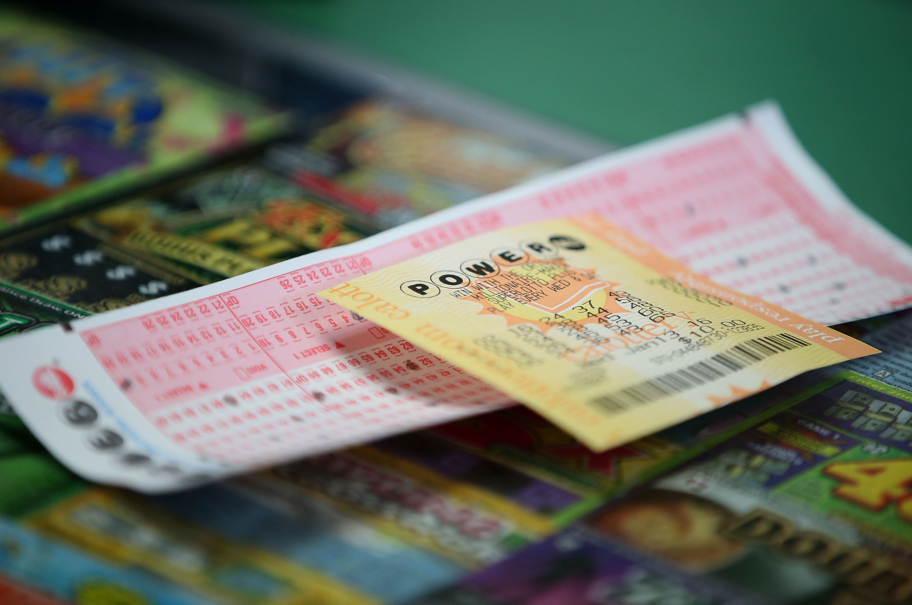 the-largest-powerball-and-mega-millions-jackpots-in-american-lottery